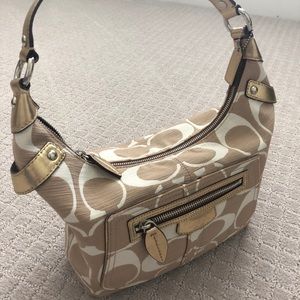 New without tag authentic Coach bag